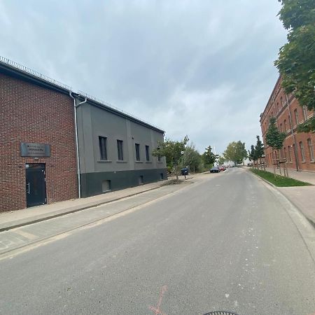 PRIMA Inn Unterkunft direkt über der Bar am Minimax Neuruppin Exterior foto