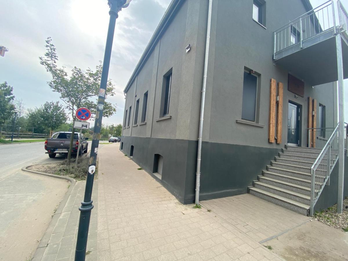 PRIMA Inn Unterkunft direkt über der Bar am Minimax Neuruppin Exterior foto